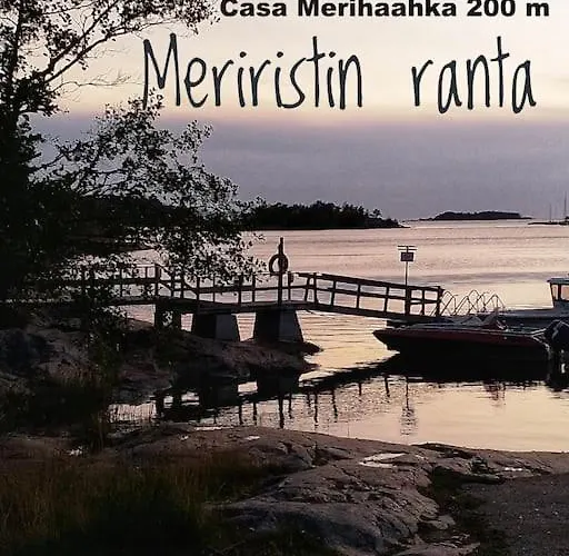 公寓 Meren Rannalla Viihtyisae Asunto. 劳马