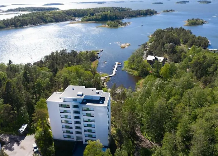 Meren Rannalla Viihtyisae Asunto. *